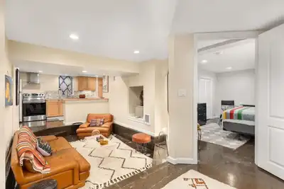 Spacious 3 Bedroom Apt Central Eastside Portland!