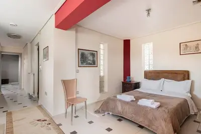 Beautiful 1-Bed Cottage in Megalopolis