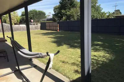 Image de Relaxed Coastal Getaway – Walk to the Beach in Tootgarook - 800m to beach