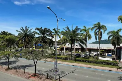 Kk Uptown Hostel & Backpackers