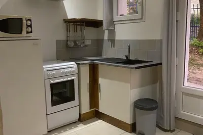 Image de Maison situé entre Saintes et Cognac proche de la N141. Animaux accepté