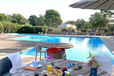 Image de joli t2 étage N°65 fiori di cala rossa