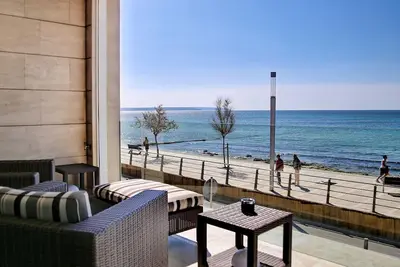 Image de Espléndida Villa Molinar! En Primera Linea de Mar