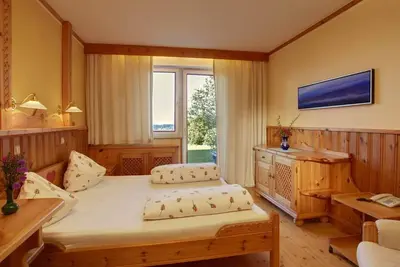 Image de Komfortzimmer Panoramablick - Biolandhaus Arche