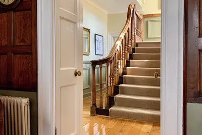 Image de Castlegate Townhouse stylish Grade 2* Listed Georgian home packed with character