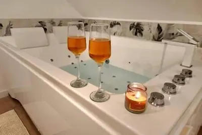 Image de Charme, détente sous les étoiles