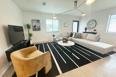 Image de Stylish Wynwood Retreat Near Art District