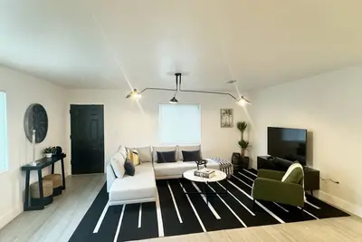 Image de Stylish Serenity: Wynwood Oasis Retreat