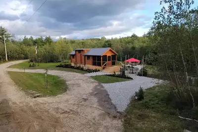 Amish built cabin on 280 acres near North Conway\n