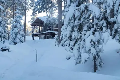 Image de Lead - Sd Cozy 5 bedroom on Deer Mountain! Snowmobile from the rental!