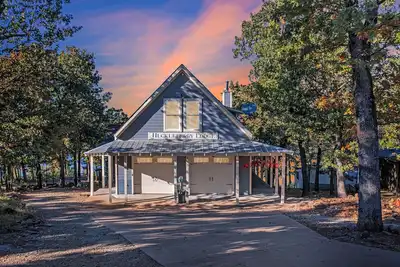 Image de Huckleberry Lodge on Lake Eufaula