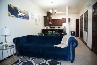 Image de Modern 2 bed 2-bath next to University Utrgv