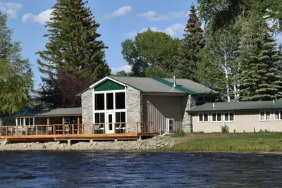 Image de Elk Hollow Lodge on North Platte River