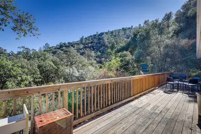 Image de Peaceful Lower Lake Home ~ 5 Mi to Clear Lake!