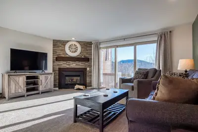 Image de Nordic Chatlet - Pools - Hot Tubs - N Conway - 3 Ski Mtns!