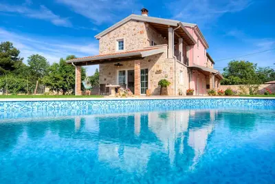 Image de Superbe maison à Umag avec sauna