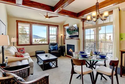 Image de New Luxury Condo E201 I Hot Tub I Great Views I Best Price I Free Adventures Daily