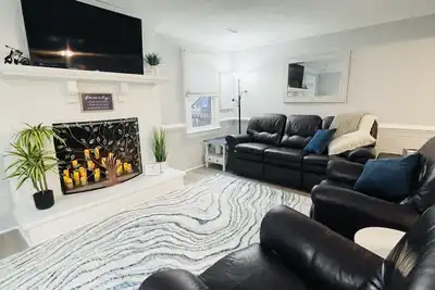 Image de Townhome Newly renovated in GreatBridge, Chesapeake, ⭐️⭐️⭐️⭐️⭐️ on another site