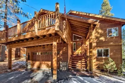 Image de Pet Friendly, 9 Beds, Fireplace, Nearby Hiking, Games