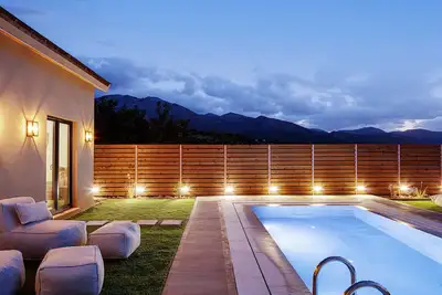 Luxury villa with private pool, for families seeking nature's tranquil escape