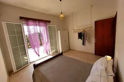 Image de Cosy house, 15min walk from the beach. \n