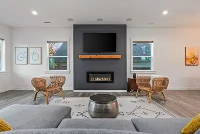 Image de Walk to the waterfront - Charmwood House in Tacoma