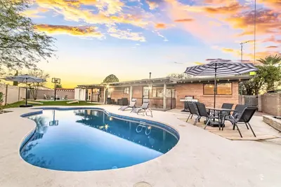 Image de Spacious Tucson Oasis 4bd/2. 5ba, Sparkling Pool, Billiards, Pingpong, Family-Fun