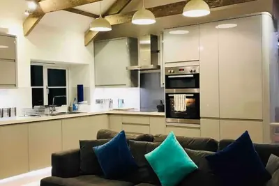 Image de Unique Cornish Cottage Conversion Central location