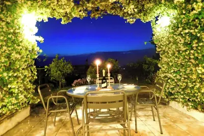 Image de Homerez - Maison charmante Ă Corfu avec vue sur le lac