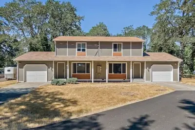 Image de Cozy Lake City Getaway\n\n