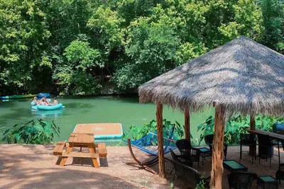 #11 Son’s Rio Cibolo Safari Cabin