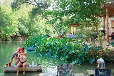 #13 Son's Rio Cibolo Safari Cabin