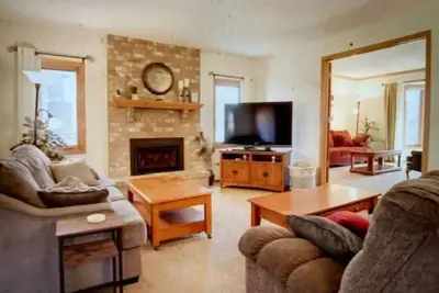Image de Lovely, Spacious 5 Bedroom Home near Twin Cities