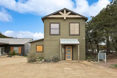 Image de The Retreat 18: Waves of Joy