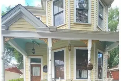 Image de Lovely historic home, walking distance to the riverfront downtown!