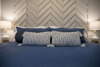 Image de Kuhul Caribbean Flare Vintage vibes. \nAmazing boutique-style apartment  \n\n\n