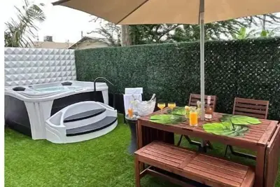 Image de Boho Desing Apartment with a Private Hot Tub