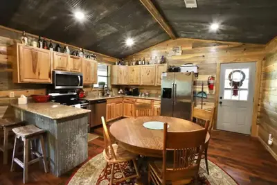 Image de Old Mill Cabin #1 - on the Little Mo River, large yard, close to Diamond Mine!