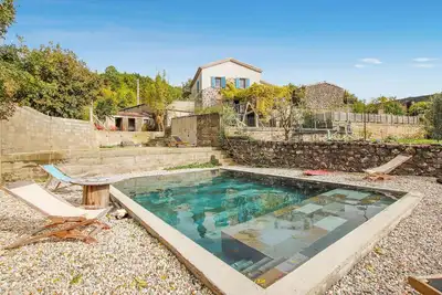 Image de Superbe maison à Darbres