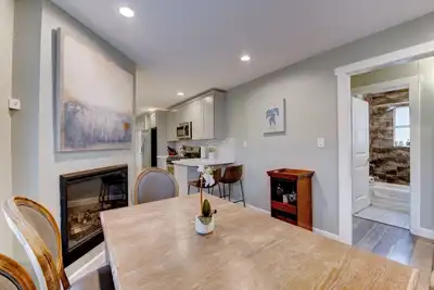 Image de Spacious 3bd/2ba - Fenced Yard, WiFi & W/D & Pet Friendly