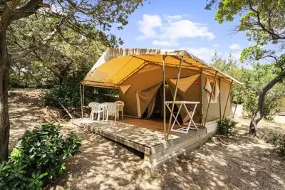 Image de Bungalow toilé Canada 20m² - 2 chambres - sans sanitaires 5 personnes