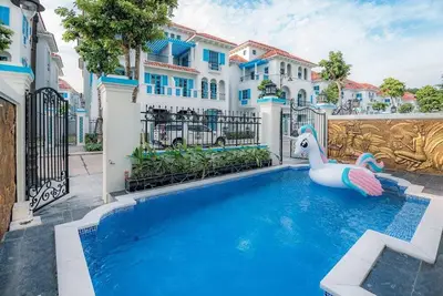 Image de Luxurious 7 Bed Villa w/ Private Pool