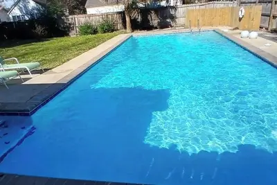 Image de Charming Old Style Cottage. Pet Friendly!