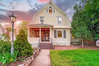 Image de Cascading Manor! Mansion & Guesthouse w Fire Pit