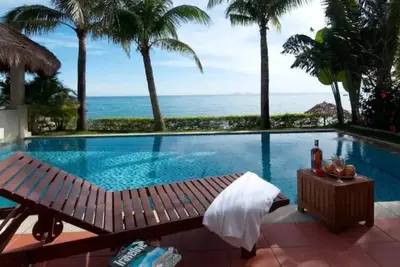 3Bedrooms-VillaBeachFront-ManagedByDanangvacations