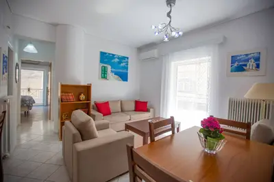 Image de Poly's charming home - City center & near the beach 2bedroom apartment