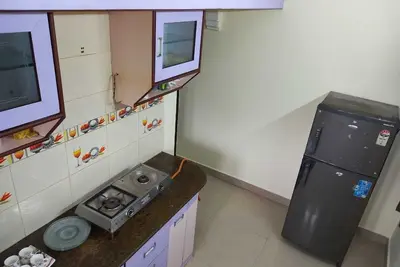 Image de 2 Bed, 2 Bath Aptmt with Ac, water heater, Tv, 24x7 Internet, Fridge, Gas Stove