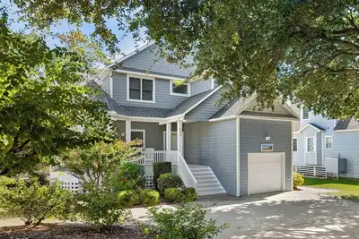 Image de Ocean Eyes: Private Hot Tub, Club Amenities include Tennis & Fitness Center