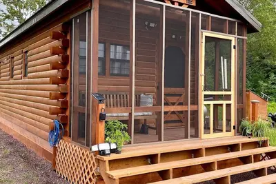 Image de Come Stay Off-Grid in Michigan's Beautiful Upper Peninsula