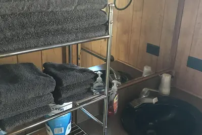 Image de Tiny Home @ 7n Ranch Resort, sleeps 4, central location.